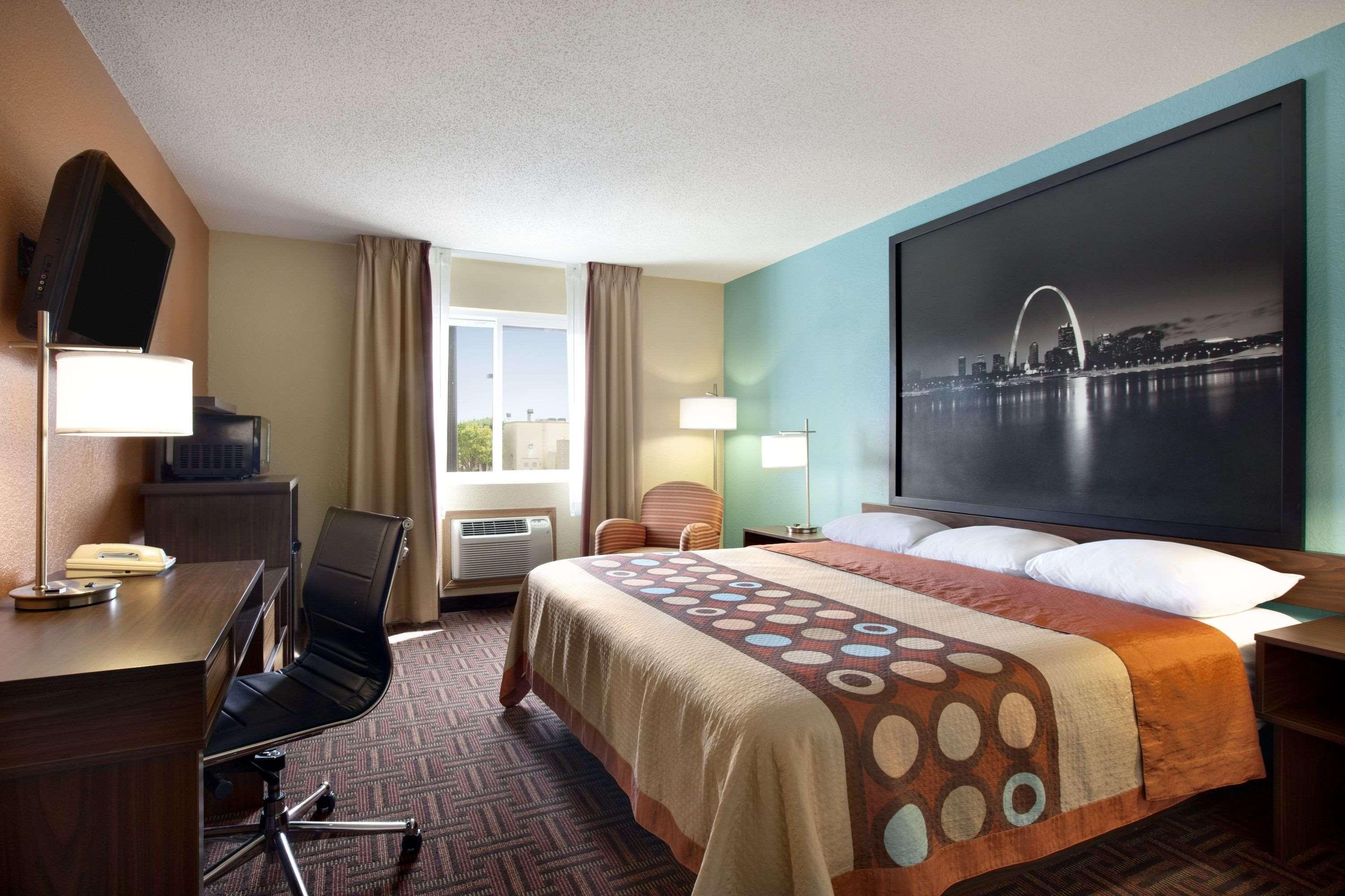 Super 8 By Wyndham Fairview Heights-St. Louis Motel Екстериор снимка